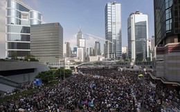 Người biểu tình bao vây Văn phòng Trưởng Đặc khu hành chính Hồng Kông