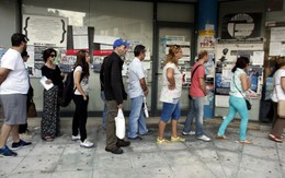 Châu Âu hi sinh một thế hệ: 17 năm bế tắc vì thất nghiệp