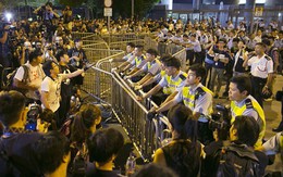Hồng Kông: Người biểu tình lại đụng độ với cảnh sát ở Mong Kok