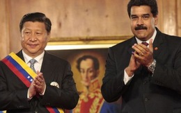 Venezuela ngập trong nợ, Trung Quốc “ném phao”