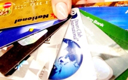 Làm giả thẻ tín dụng quốc tế, chiếm đoạt tiền tỉ