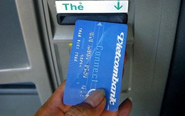 Bác yêu cầu đòi Vietcombank trả lại 5.500 đồng phí ATM