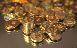 NHNN tiếp tục khẳng định không cho phép giao dịch bằng tiền Bitcoin