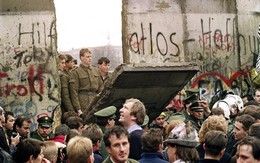 Bức tường Berlin và câu chuyện mô hình tăng trưởng kinh tế