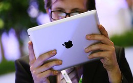 Đồng Rúp “trượt” sâu, Apple tạm ngừng bán hàng trực tuyến tại Nga