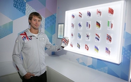 Samsung yêu cầu các vận động viên phải che logo Apple trên iPhone tại Olympic 
