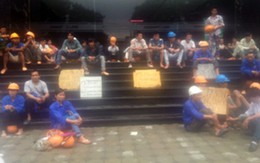 Công nhân “vây” dự án chung cư Sông Hồng Park view đòi tiền công