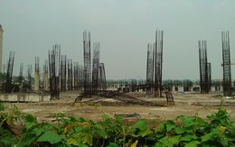 Cận cảnh “bãi chông sắt” hoen gỉ khổng lồ tại TTTM Ciputra Hanoi Mall