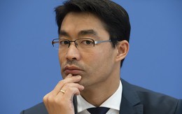 Phó Thủ tướng Đức gốc Việt từ chức