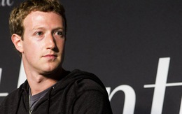 CEO Facebook dùng kiếm ép nhân viên làm việc