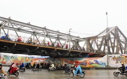Xem chuyên gia hiến kế bảo tồn cầu Long Biên