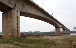 Nứt trụ cầu Vĩnh Tuy: 3 năm chưa có câu trả lời
