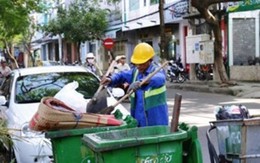 Gần 4.000 công nhân vệ sinh môi trường bị nợ 5 tháng lương 