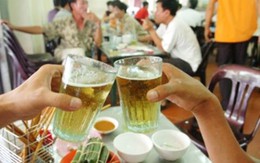 Người Việt vẫn uống 3 tỷ lít bia "lách" nhiều lệnh cấm 