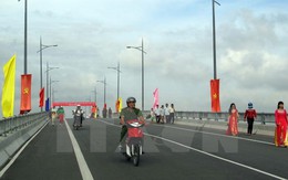 Thông xe cầu Chợ Lách và khởi công xây cầu An Quy, Tân Huề