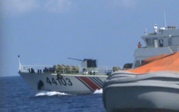 Tàu Trung Quốc đâm gãy lan can tàu Cảnh sát biển Việt Nam