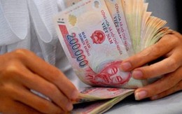 “Việt Nam cần giảm chi lương cho cán bộ khu vực công”