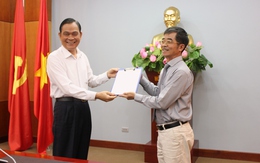 Ông Đinh Duy Hòa, Chuyên viên cao cấp, Vụ trưởng Vụ Cải cách hành chính, Bộ Nội vụ nghỉ hưu theo chế độ
