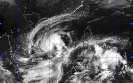 CẬP NHẬT bão số 4: Tâm bão trên vùng biển Bình Định-Phú Yên