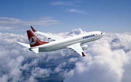 Tiếp viên hàng không Thổ Nhĩ Kỳ bị cấm tô son quá đậm