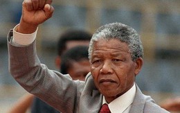 Ông Nelson Mandela đang sống thực vật?