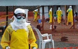 Dịch Ebola lan rộng, bạo lực bùng phát