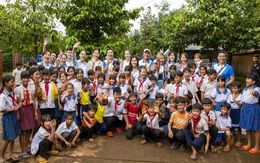 Khải Hoàn Land cùng Hoa hậu Việt Nam 2020 trao tặng tủ sách cho trường Bù Cà Mau - Bình Phước