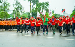 Hơn 2000 người tham gia giải chạy Nagakawa “Khỏe để lập nghiệp và giữ nước”