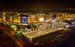 Trung tâm thương mại trong cuộc đua "song mã" với thương mại điện tử