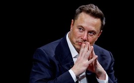 Elon Musk lại cho ‘nguyên team’ 500 người ‘bay màu’ lúc nửa đêm, nhân viên Tesla ca thán: ‘làm việc bây giờ không khác gì chơi Squid Game phiên bản đời thực’
