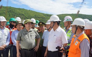 Thủ tướng yêu cầu dự án điện lực Quảng Trạch về đích trước 10 tháng