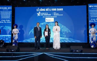 QueenLand Group được vinh danh Top 10 Nơi làm việc tốt nhất Việt Nam 2025