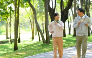4 không khi đi bộ buổi sáng 4 không khi đi bộ buổi sáng