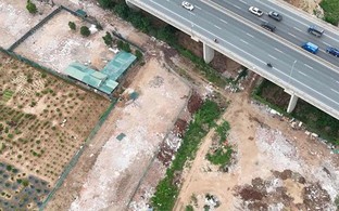 Chủ tịch Hà Nội yêu cầu xử lý nghiêm các đối tượng san lấp đất nông nghiệp, xây dựng trái phép tại bãi bồi sông Hồng