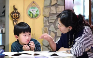 Không phải so sánh với con nhà người ta, đây mới là câu cha mẹ thời nay rất hay nói, khiến con ức chế: Sửa đổi trước khi quá muộn!