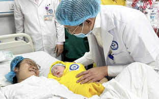 Chính sách dân số mới: Sinh con sẽ được hỗ trợ tiền? Chính sách dân số mới: Sinh con sẽ được hỗ trợ tiền?