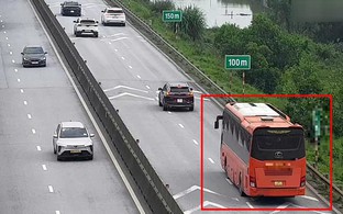 Bộ Xây dựng nói gì về quy định khoảng cách an toàn trên cao tốc?