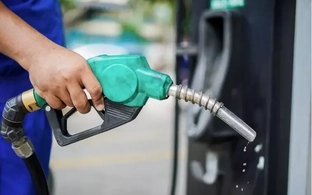 Bộ Công Thương kích hoạt các kịch bản ứng phó biến động xăng dầu