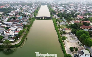 Mục sở thị dòng sông bị quên lãng giữa kinh thành Huế