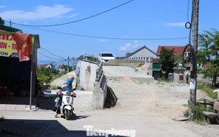 Cầu 'uốn lượn' từng gây tranh cãi ở Hà Tĩnh tiếp tục lỡ hẹn
