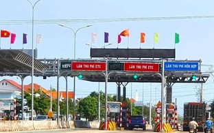 Phát hiện hàng trăm lượt xe được miễn phí sai quy định qua BOT Hòa Phước