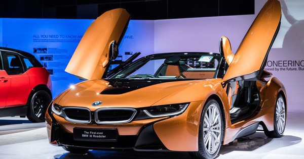 Chiêm ngưỡng siêu phẩm BMW i8 mui trần lần đầu tới Đông Nam Á