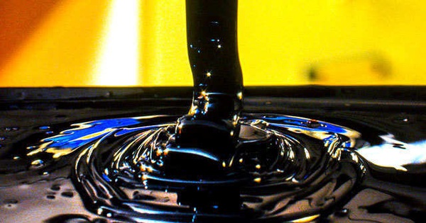 Giá dầu bốc hơi 16% trong tuần này, giảm mạnh nhất kể từ 2008