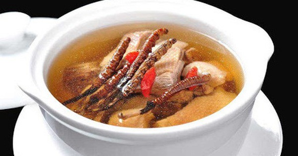 Có món ăn nào phổ biến trong ẩm thực Việt Nam và được coi là món ăn bổ thận?
