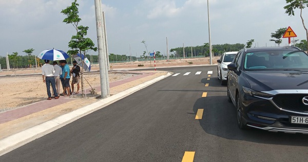 Nhà đầu tư Sài Gòn “săn” đất nền dưới 1 tỉ đồng tại vùng lân cận
