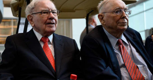 Đôi bạn thân tỷ phú Warenn Buffett và Charlie Munger: Hơn cả tiền bạc, đây mới là thứ chúng tôi tìm kiếm suốt nhiều thập kỷ qua - Vimarsana News