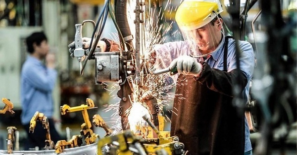 Các chuyên gia nói gì về mục tiêu tăng trưởng GDP 2021 đạt 6% của Việt Nam? - Vimarsana News