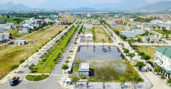 Nhà đầu tư địa ốc đứng ngồi không yên vì thị trường “đứng hình”