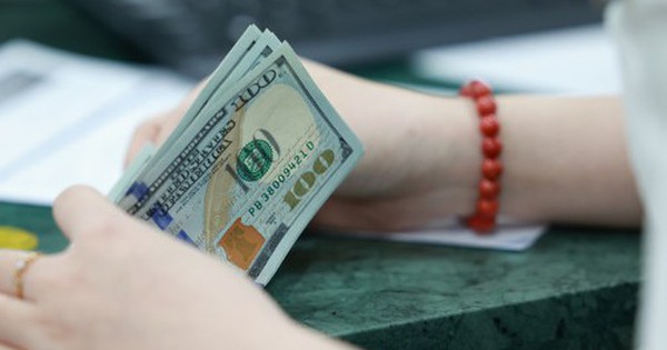 Tỷ giá bất ngờ đảo chiều tăng mạnh