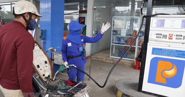 Giá xăng so với thu nhập của Việt Nam cao hay thấp so với các nước trong khu vực?